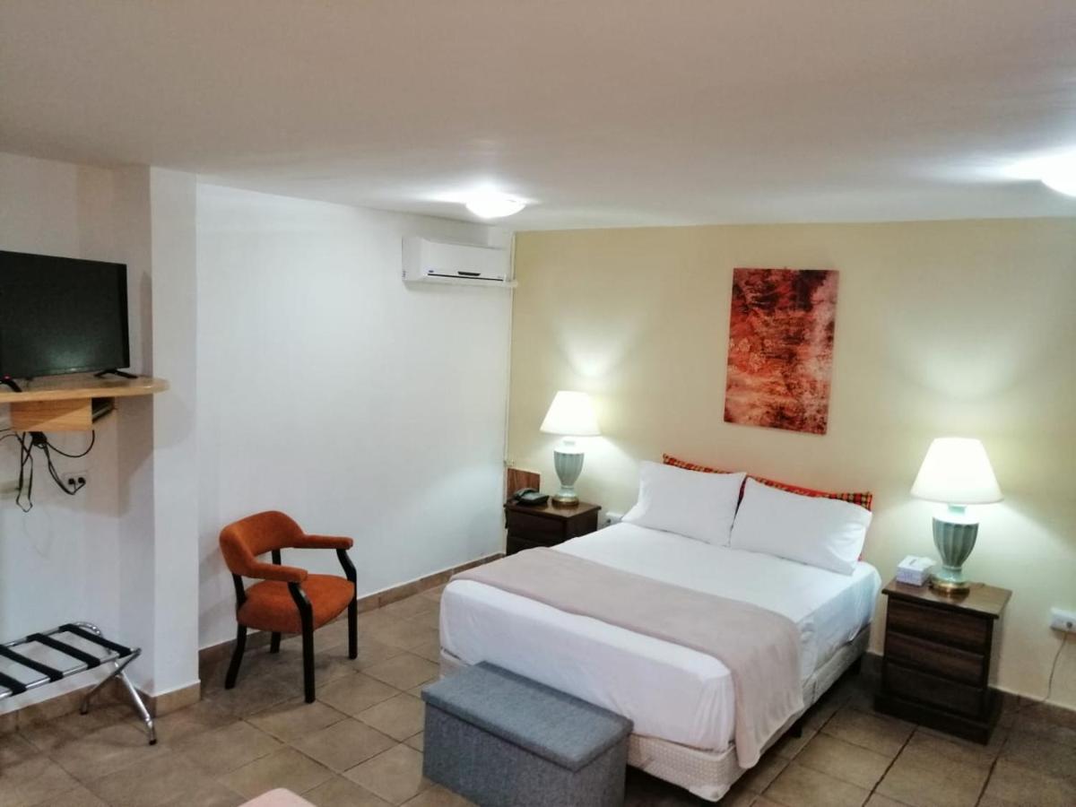 Apartotel Don Francisco Hotel